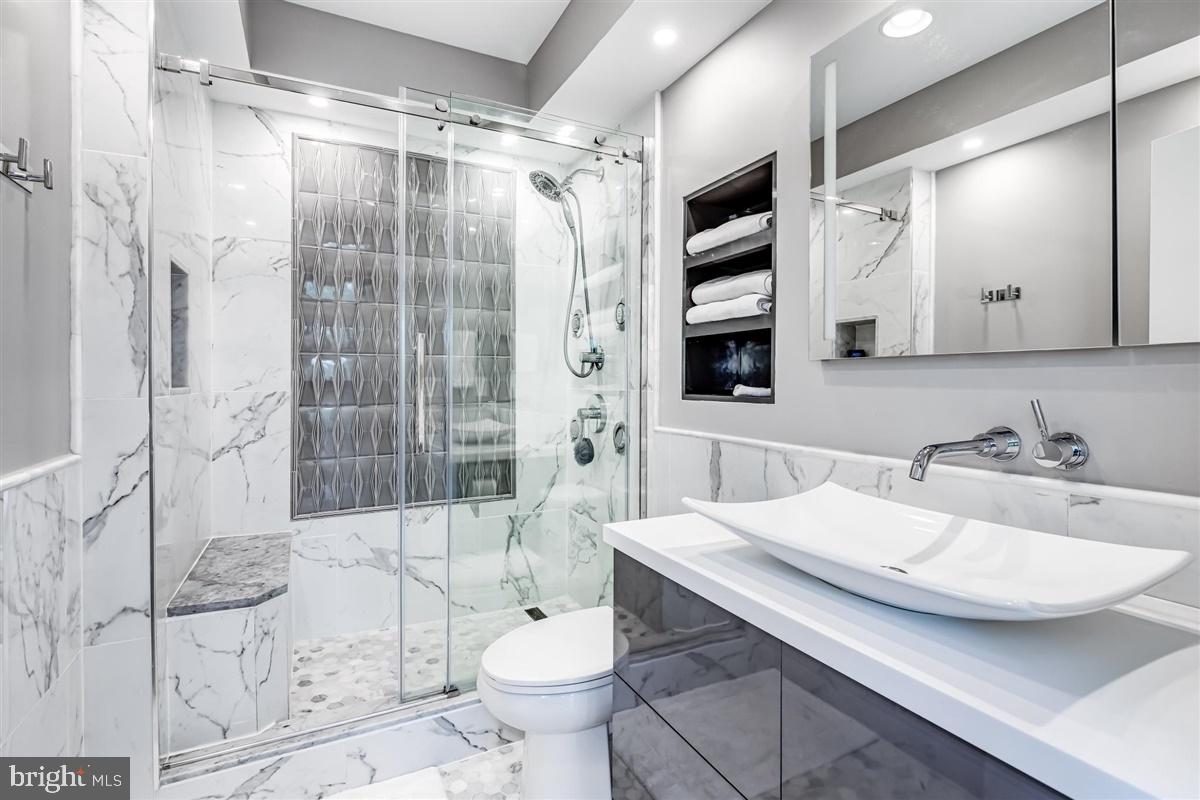 1 Markham Road, Unit 3E Princeton, NJ 08540 - Photo 22 of 31 Master Bath