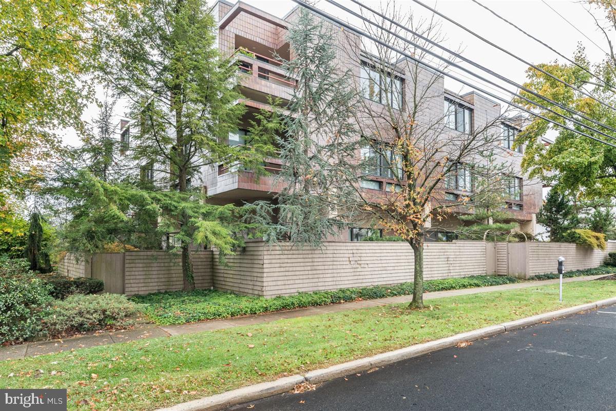 1 Markham Road, Unit 3E Princeton, NJ 08540 - Photo 30 of 31 Building from Nassau St