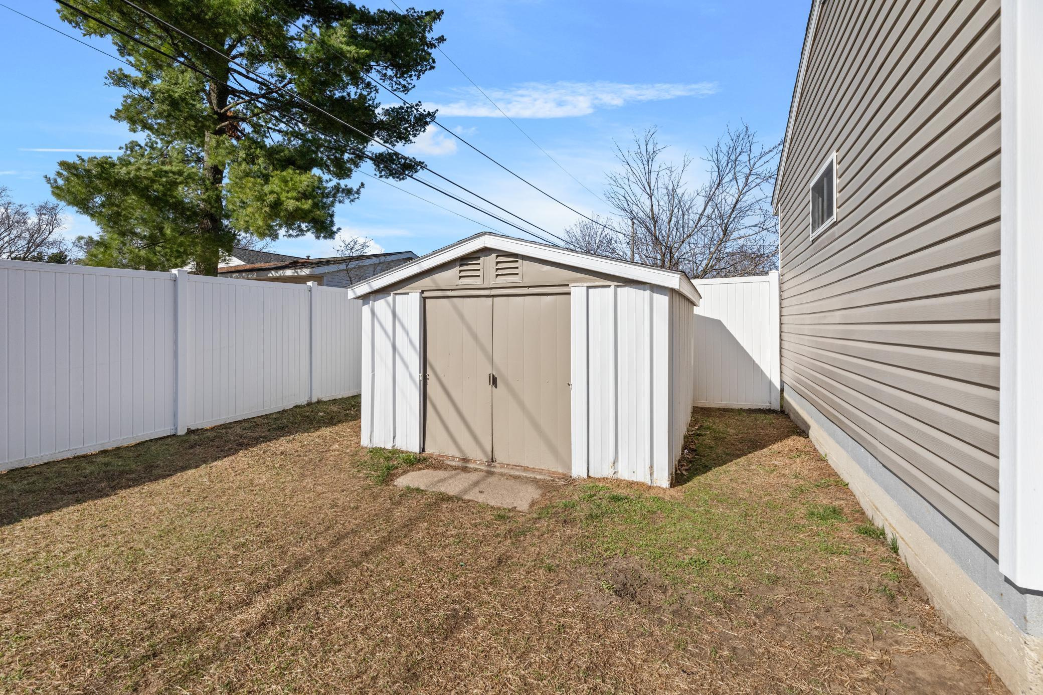 1220 Green Street Onalaska, WI 54650 - Photo 21 of 27