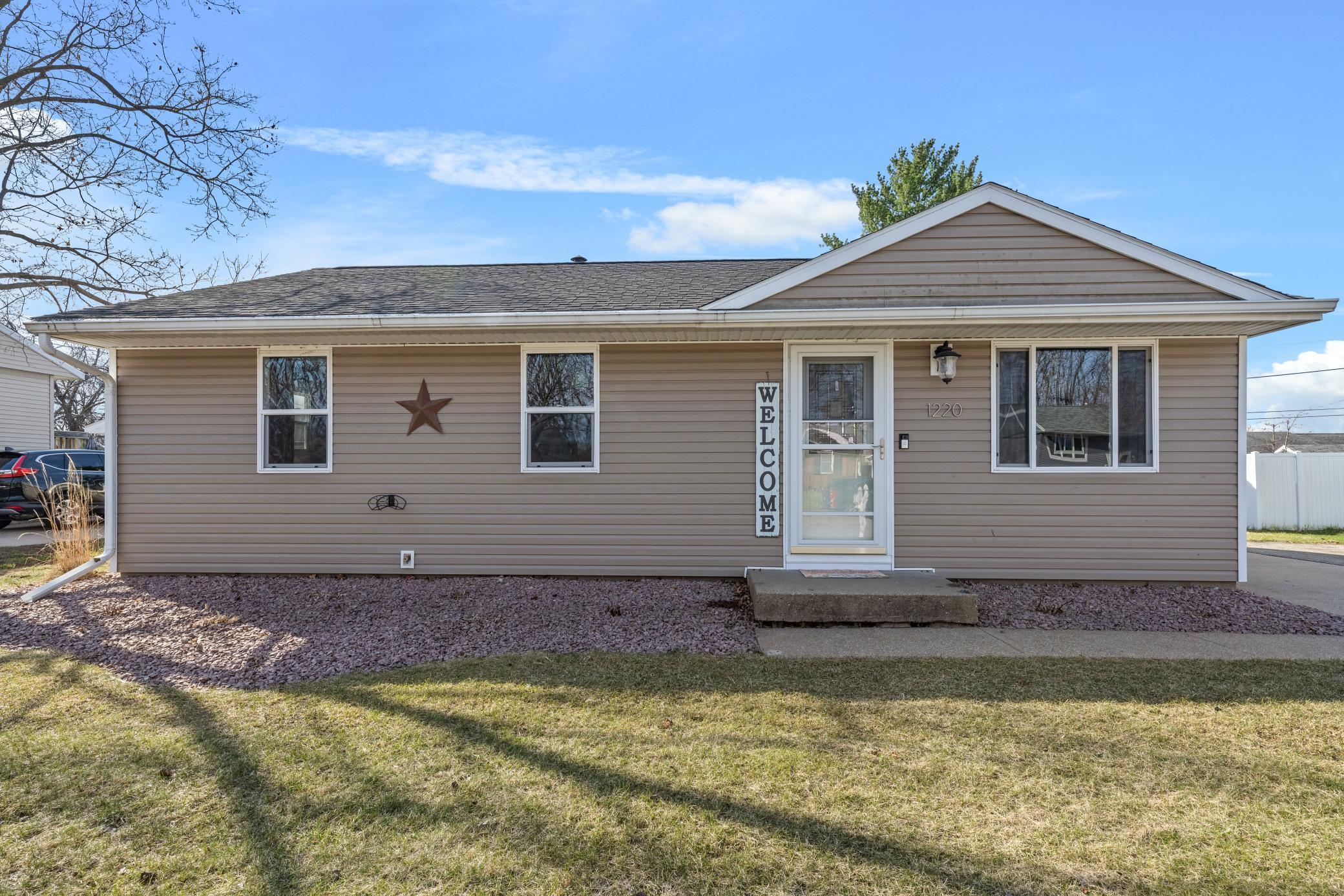 1220 Green Street Onalaska, WI 54650 - Photo 25 of 27