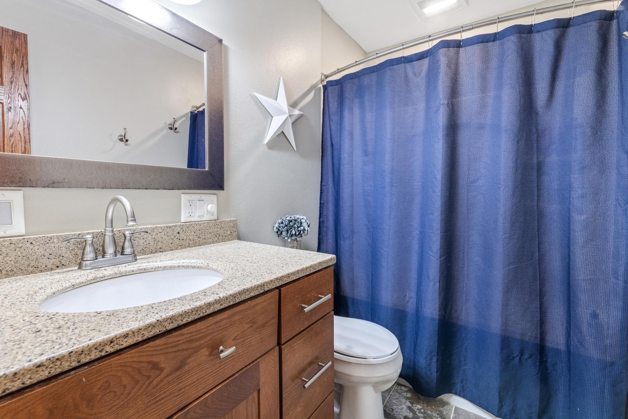 1220 Green Street Onalaska, WI 54650 - Photo 10 of 27