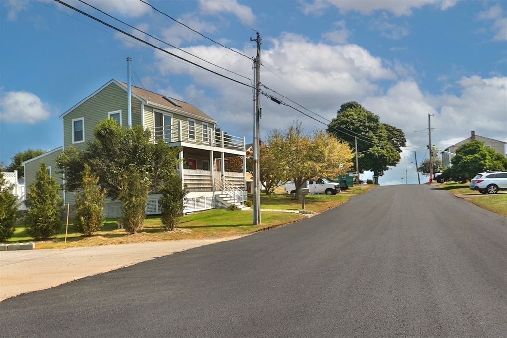 15 Clark Road Ipswich, MA 01938 - Photo 5 of 34