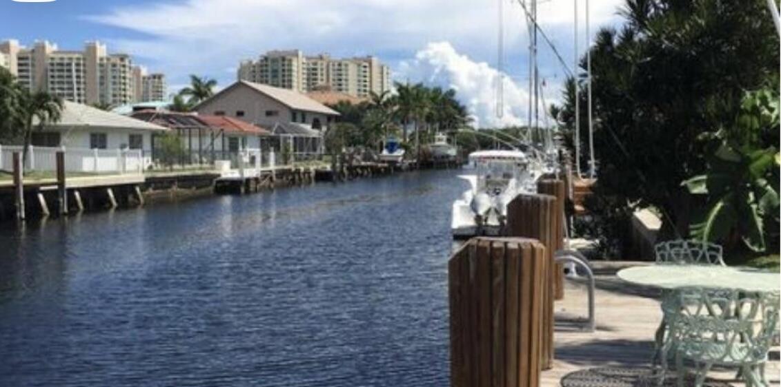 823 Forsyth Street Boca Raton, FL 33487 - Photo 10 of 11 IMG_5779 (1)