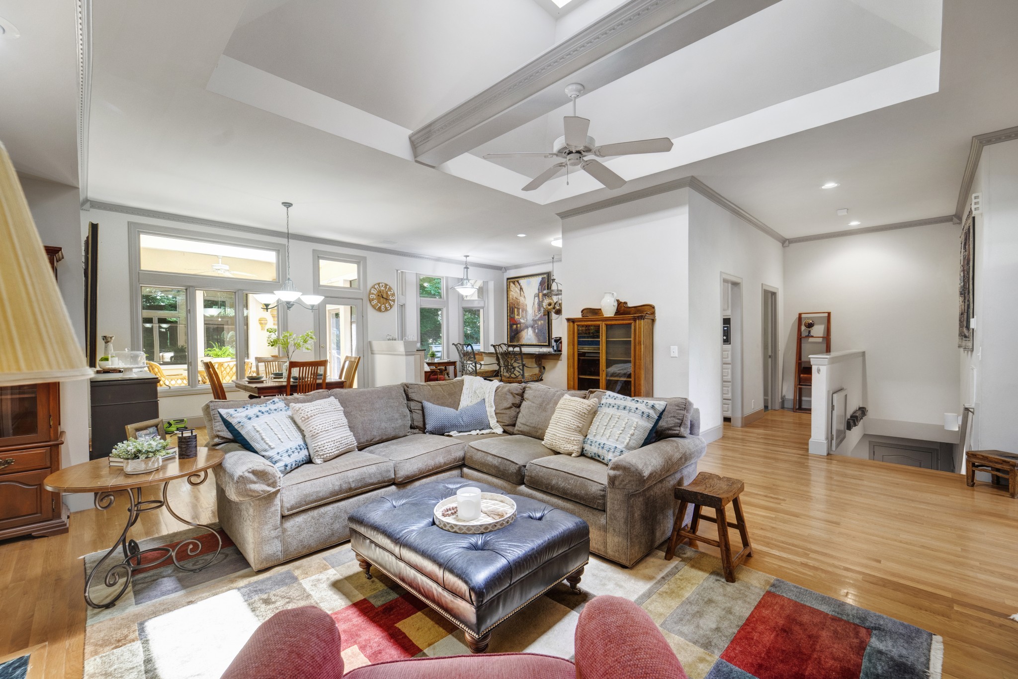 166 Hicks Road Nashville, TN 37221 - Photo 14 of 43 a living room with furniture and a table