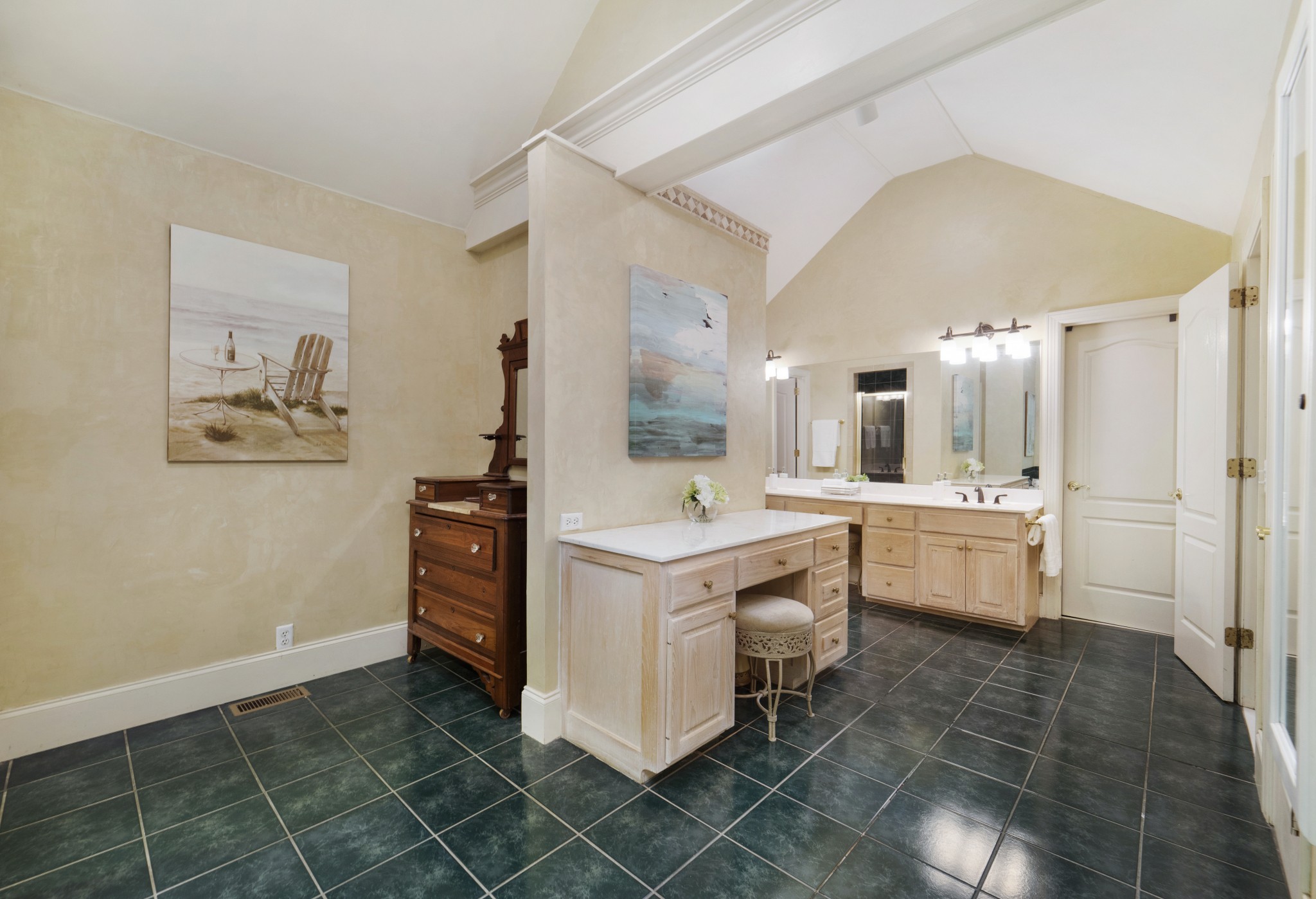 166 Hicks Road Nashville, TN 37221 - Photo 25 of 43 a kitchen with a stove a sink and a refrigerator