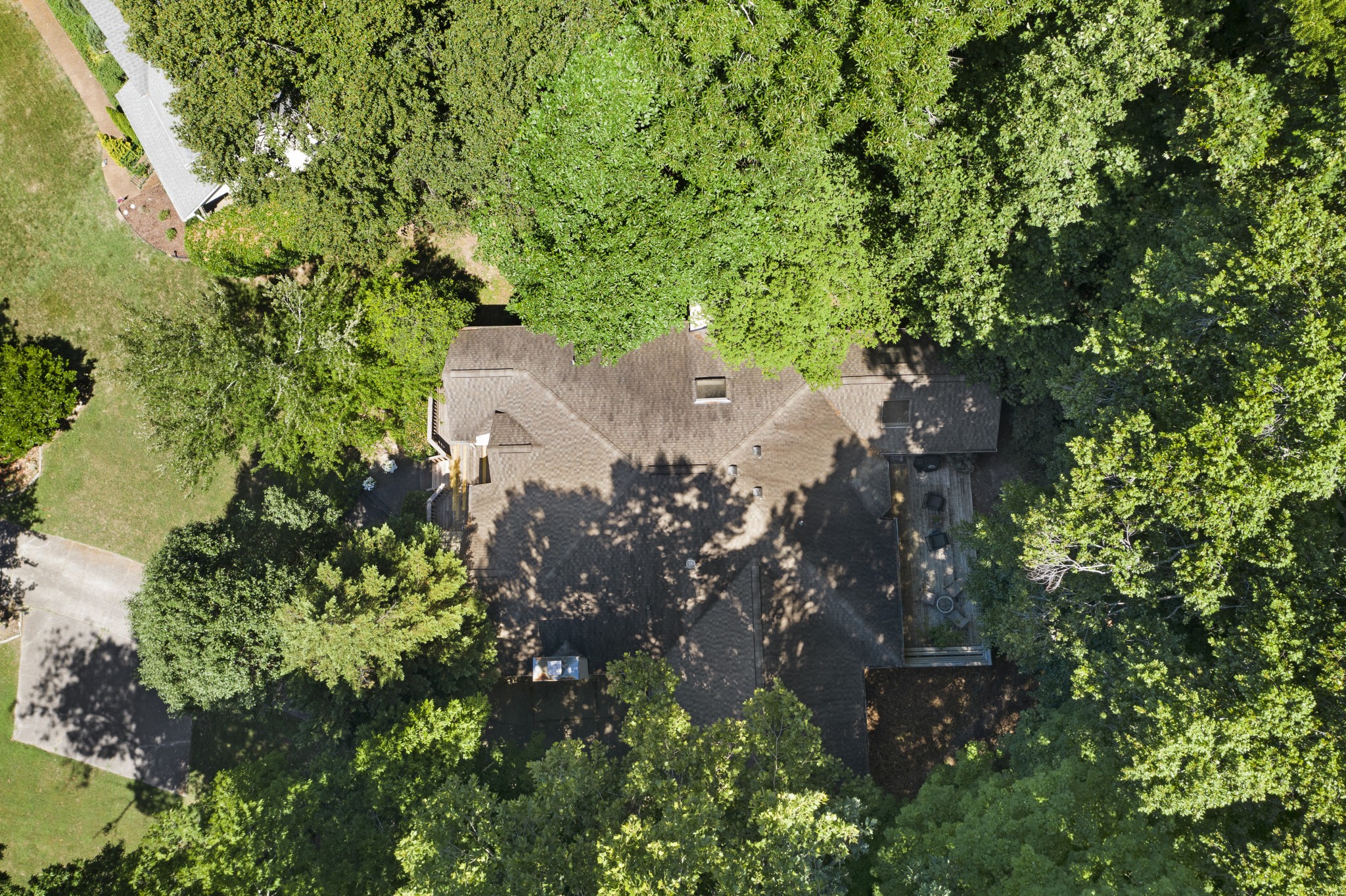 166 Hicks Road Nashville, TN 37221 - Photo 40 of 43 an aerial view of a house with a yard and garden