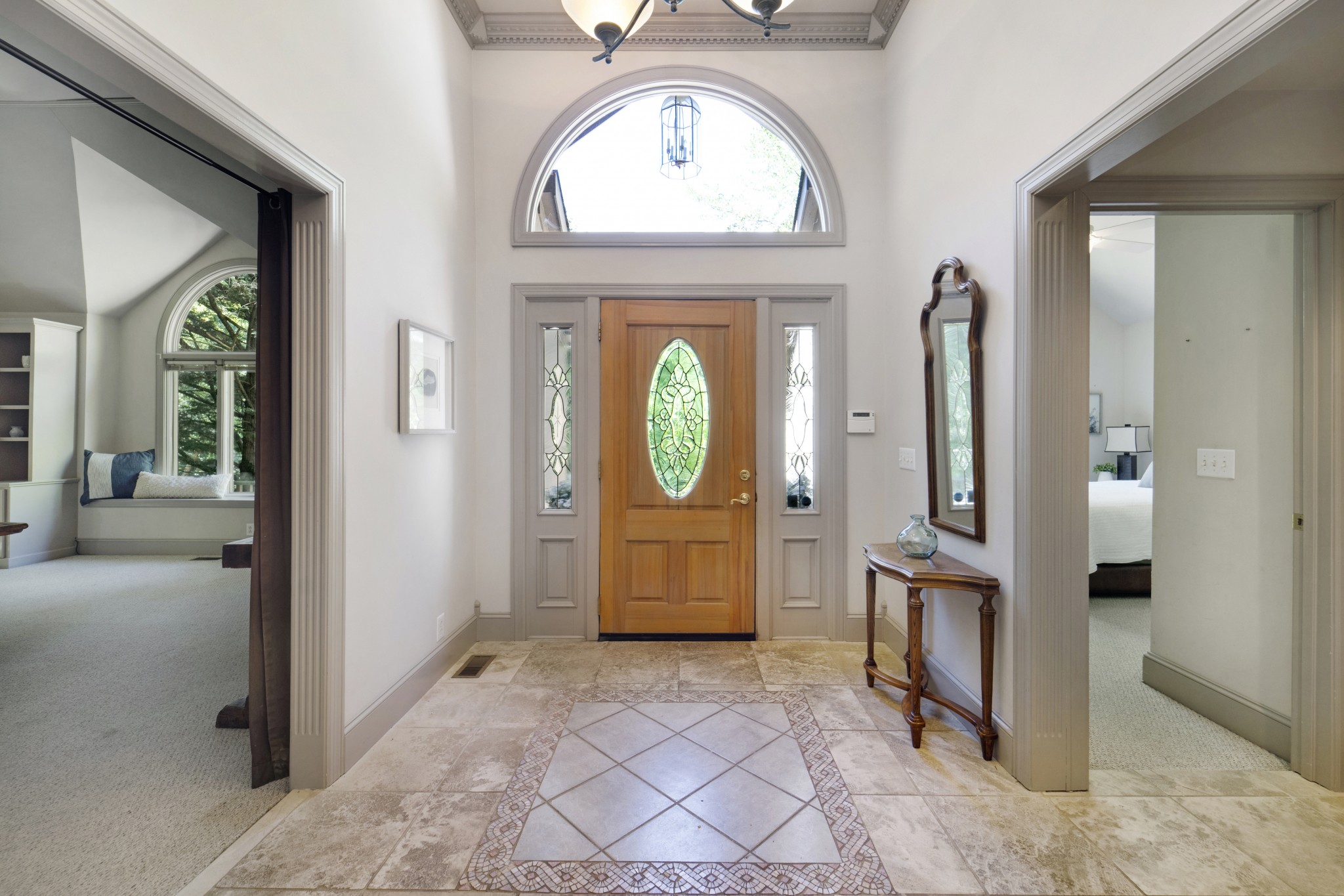166 Hicks Road Nashville, TN 37221 - Photo 6 of 43 a view of an entryway with sitting area