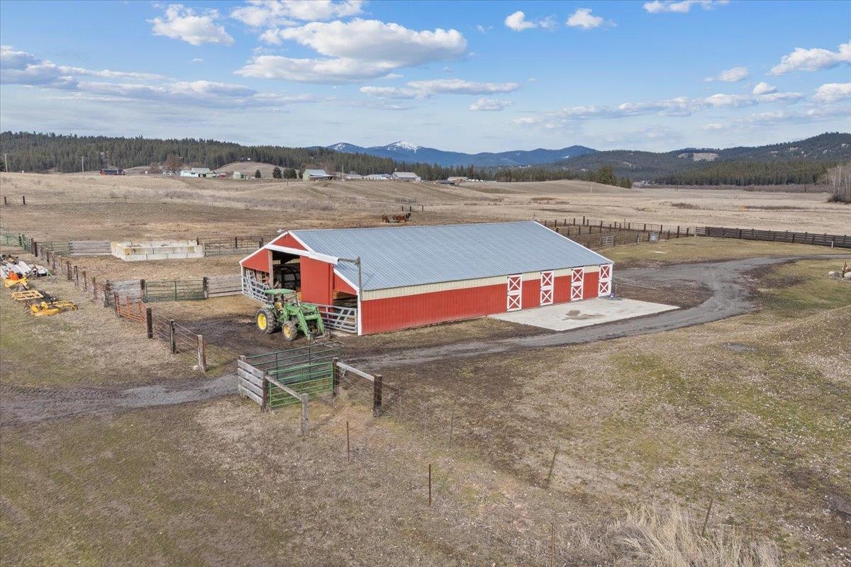 11515 East Heglar Road Mead, WA 99021 - Photo 18 of 40