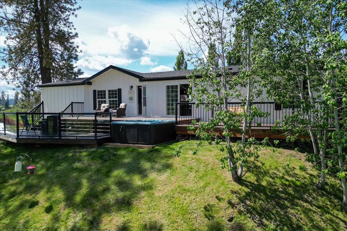 11515 East Heglar Road Mead, WA 99021 - Photo 2 of 40