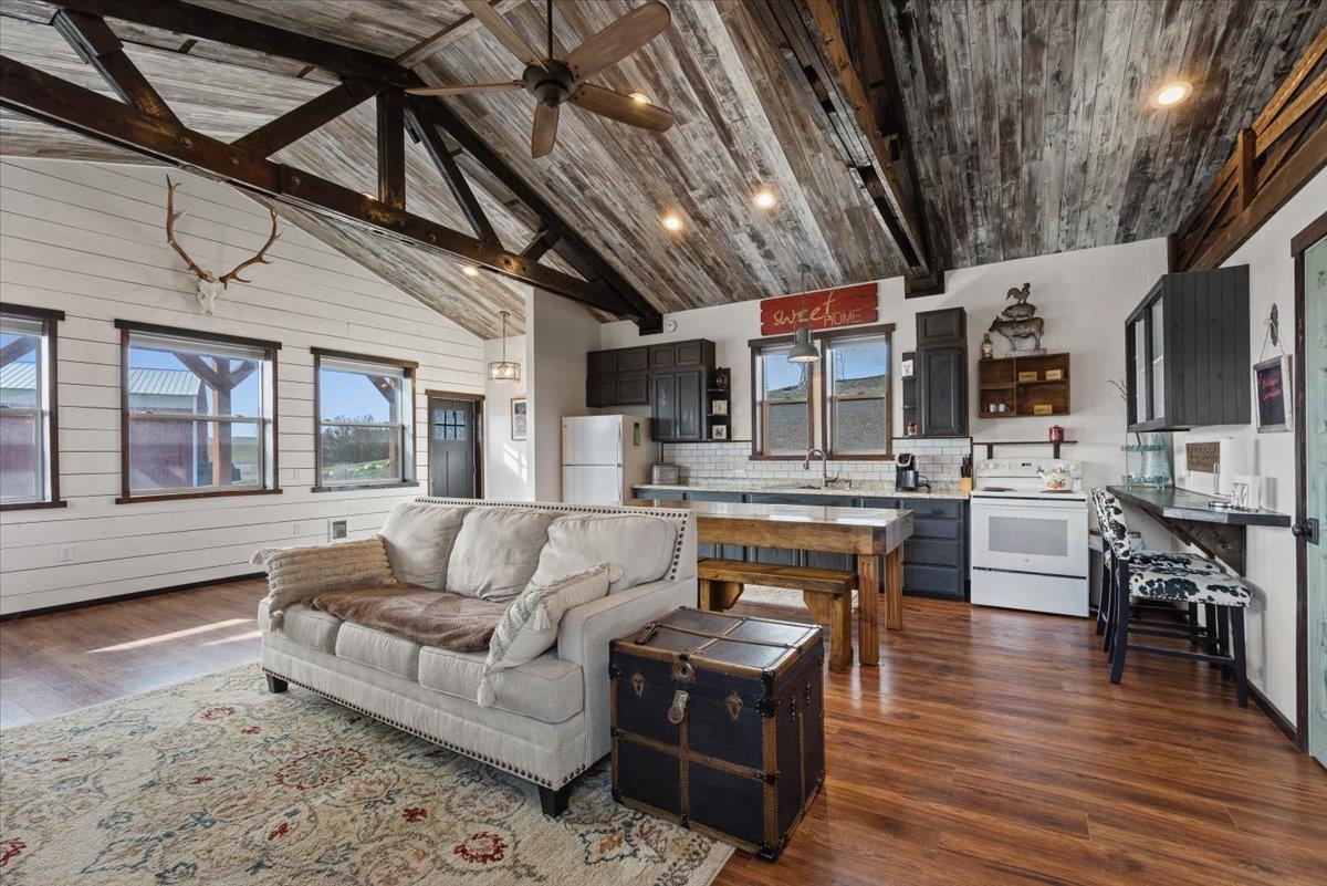 11515 East Heglar Road Mead, WA 99021 - Photo 25 of 40