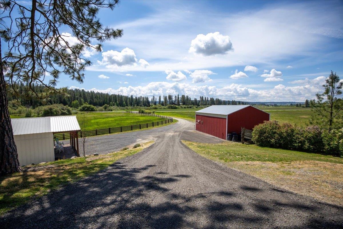 11515 East Heglar Road Mead, WA 99021 - Photo 37 of 40