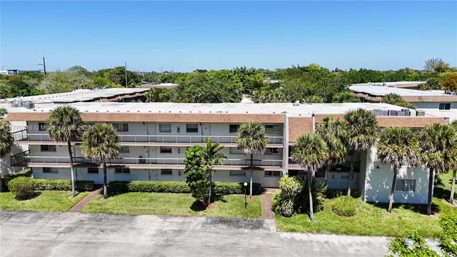 $175,000 | 7500 Northwest 17th Street, Unit 207, Plantation, FL 33313