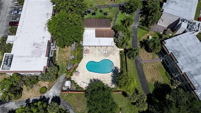 $175,000 | 7500 Northwest 17th Street, Unit 207, Plantation, FL 33313