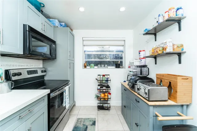 $175,000 | 7500 Northwest 17th Street, Unit 207, Plantation, FL 33313