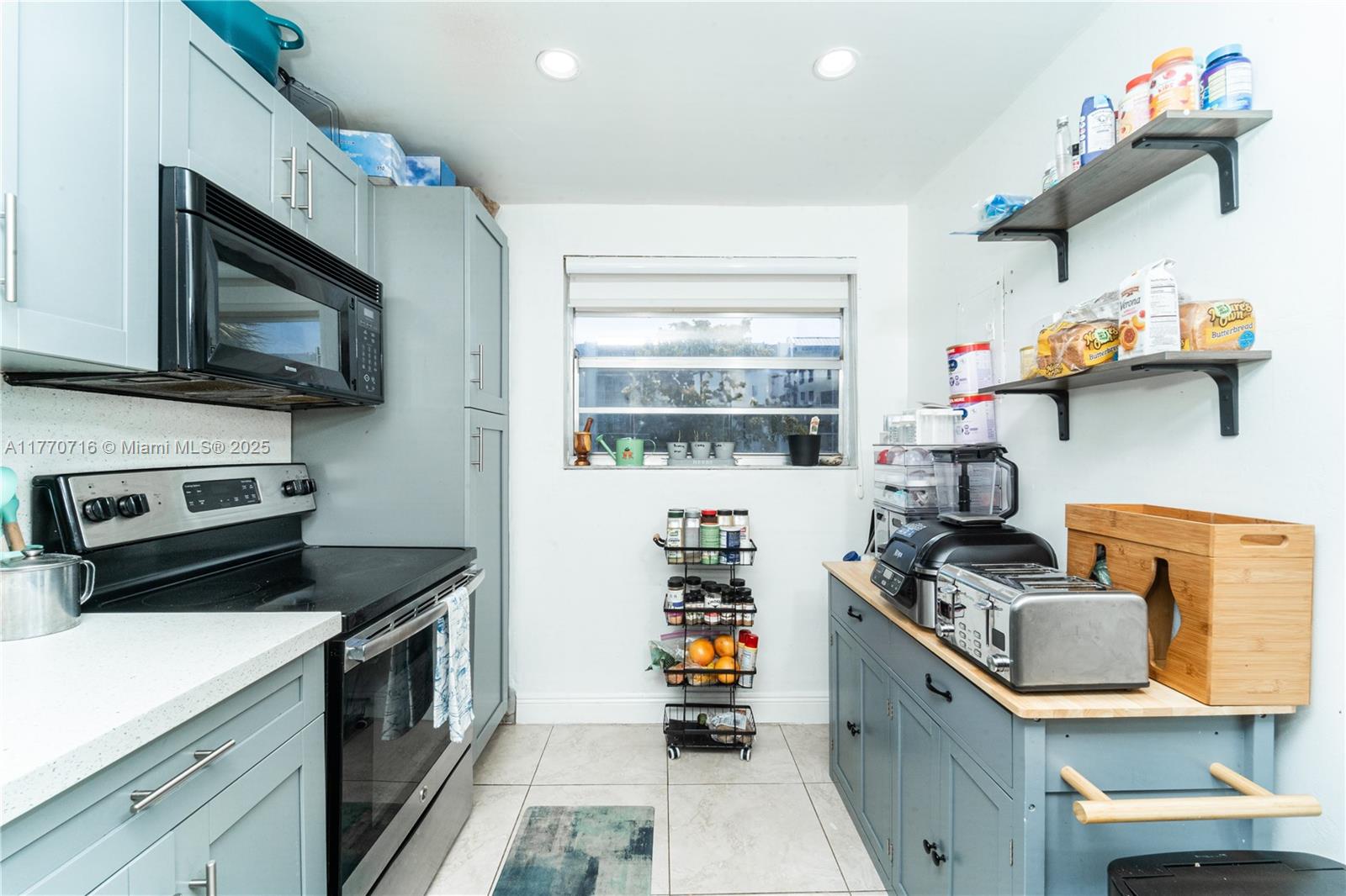 7500 Northwest 17th Street, Unit 207 Plantation, FL 33313 - Photo 2 of 20