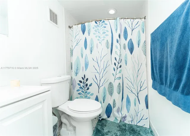 $175,000 | 7500 Northwest 17th Street, Unit 207, Plantation, FL 33313