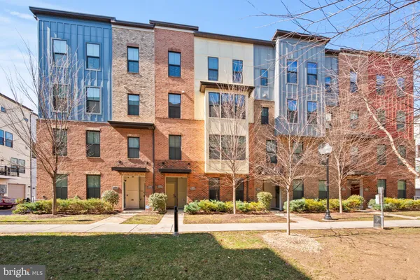 $534,900 | 3207 Tribune Court, Hyattsville, MD 20782