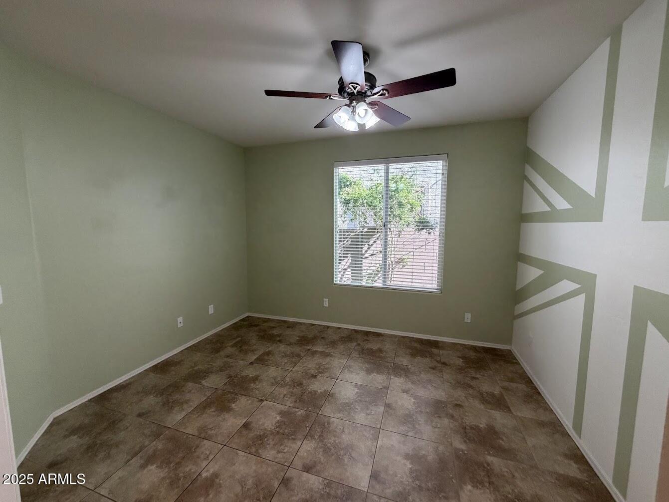 3349 East Cheyenne Street Gilbert, AZ 85296 - Photo 13 of 18 a view of an empty room and window