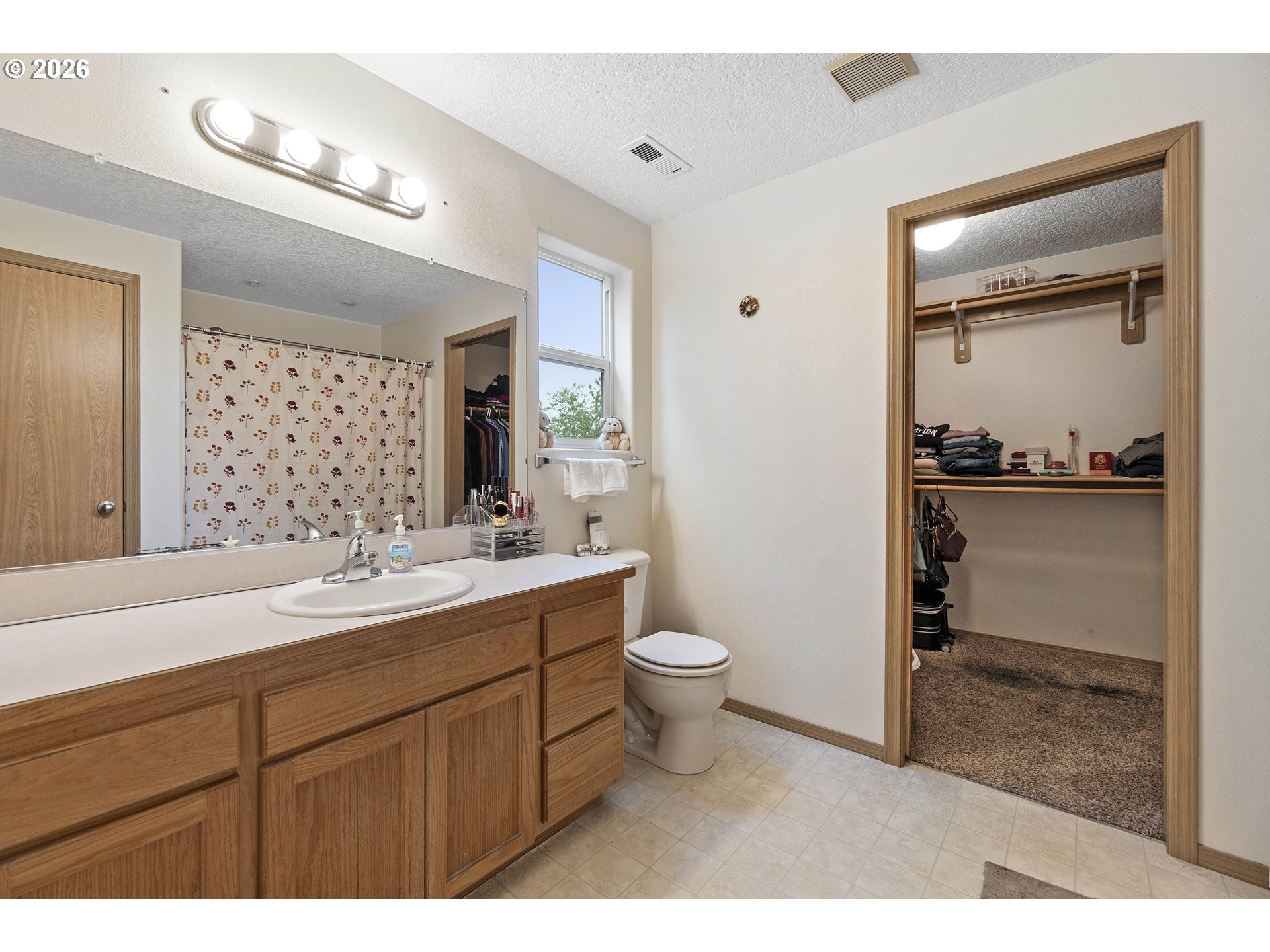 3621 Southwest 24th Terrace Gresham, OR 97080 - Photo 26 of 41 Bathroom