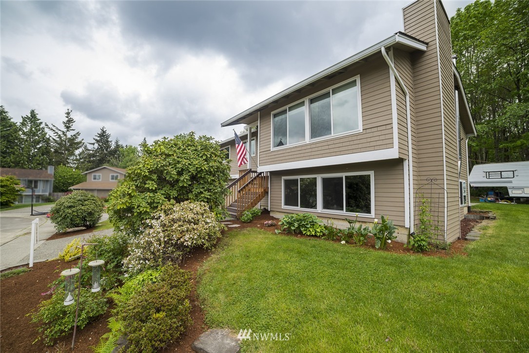 21924 8th Place West Bothell, WA 98021 - Photo 3 of 25