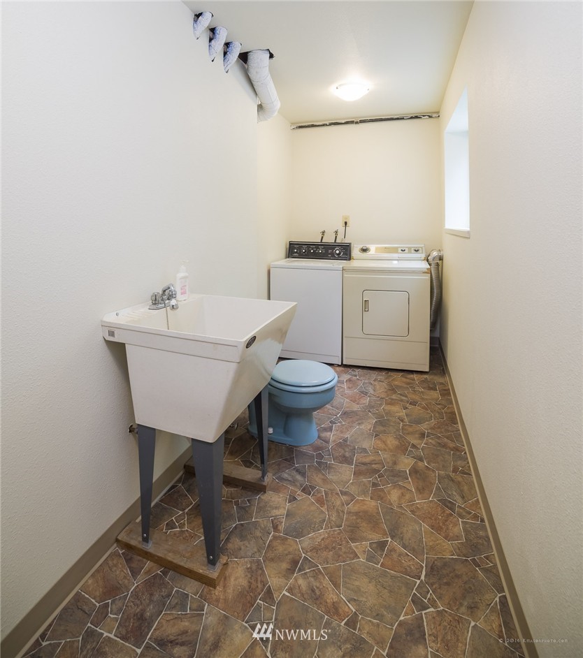 21924 8th Place West Bothell, WA 98021 - Photo 22 of 25
