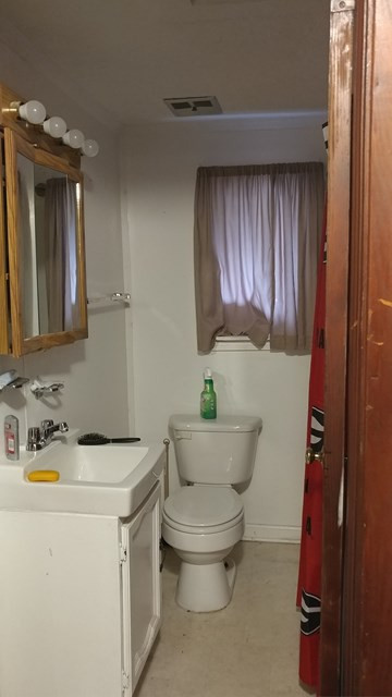3607 Wrightsboro Road Augusta, GA 30909 - Photo 8 of 34 Bathroom