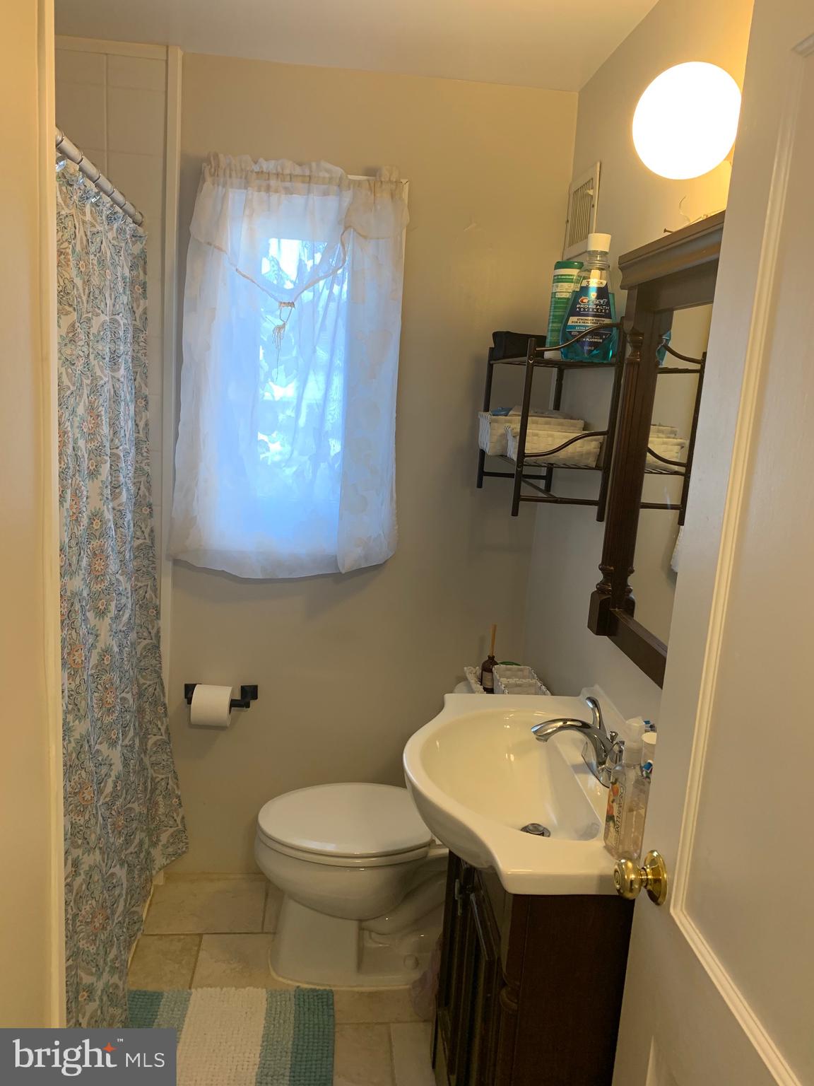 11916 Bluhill Road Silver Spring, MD 20902 - Photo 18 of 44
