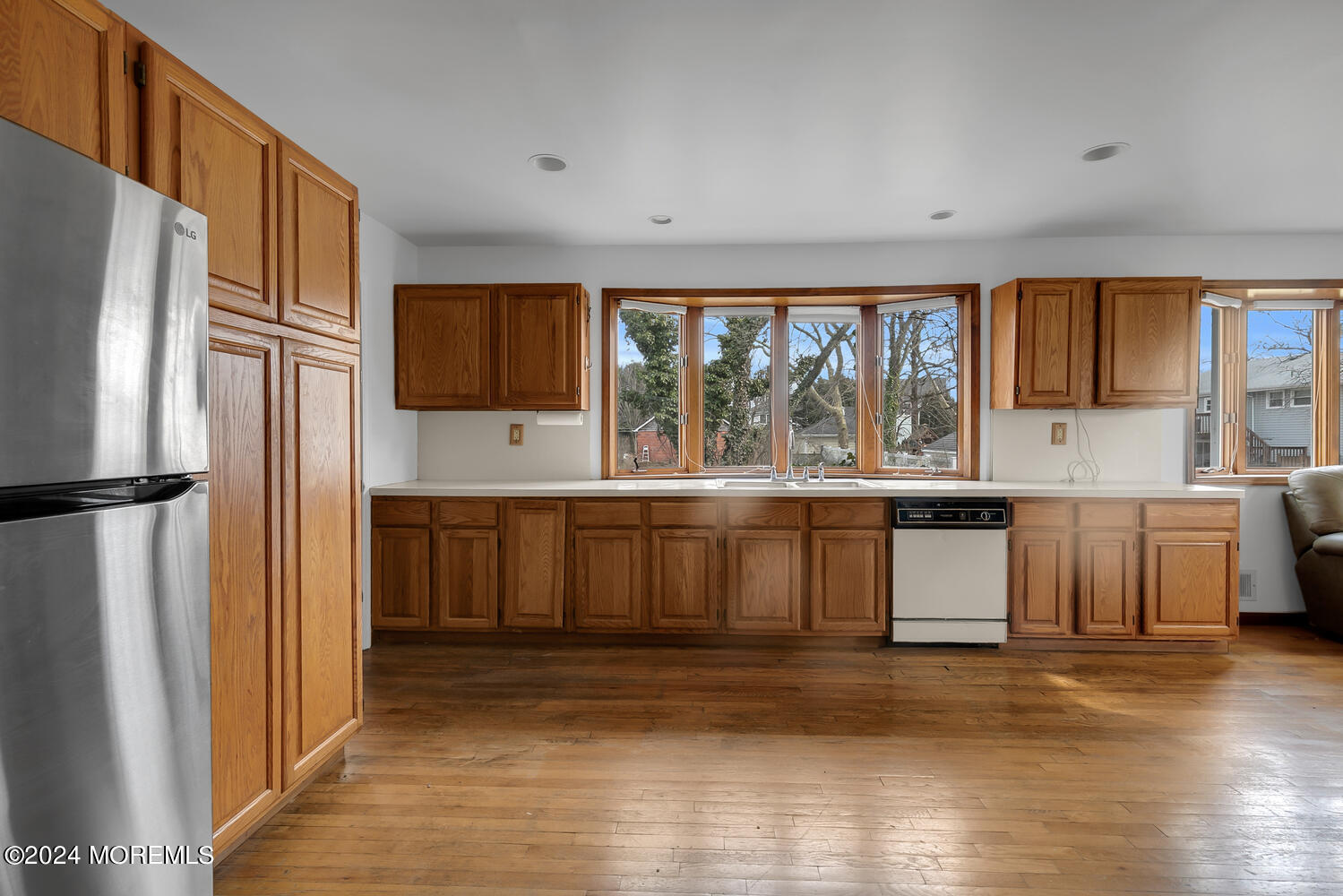 41 Ward Avenue Rumson, NJ 07760 - Photo 3 of 36 Alt view of Kitchen