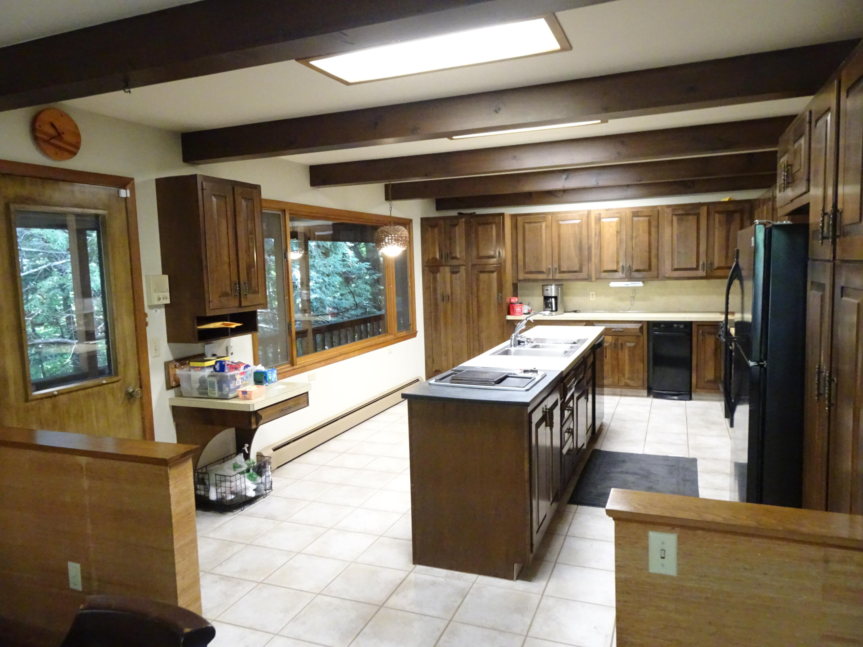 469 East Kott Road Manistee, MI 49660 - Photo 6 of 34 DSC04529