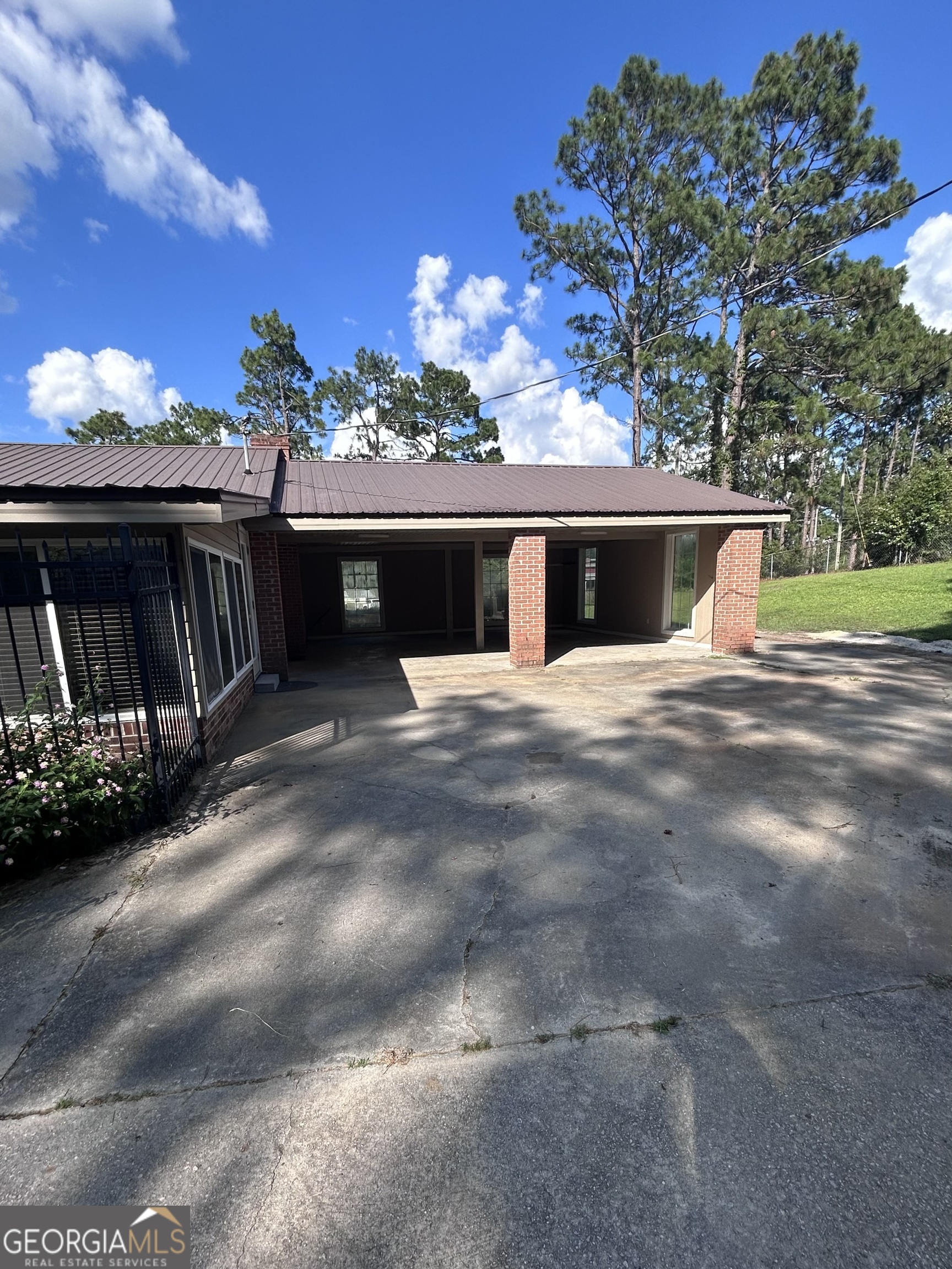 333 Rainbow Ridge Swainsboro, GA 30401 - Photo 4 of 37