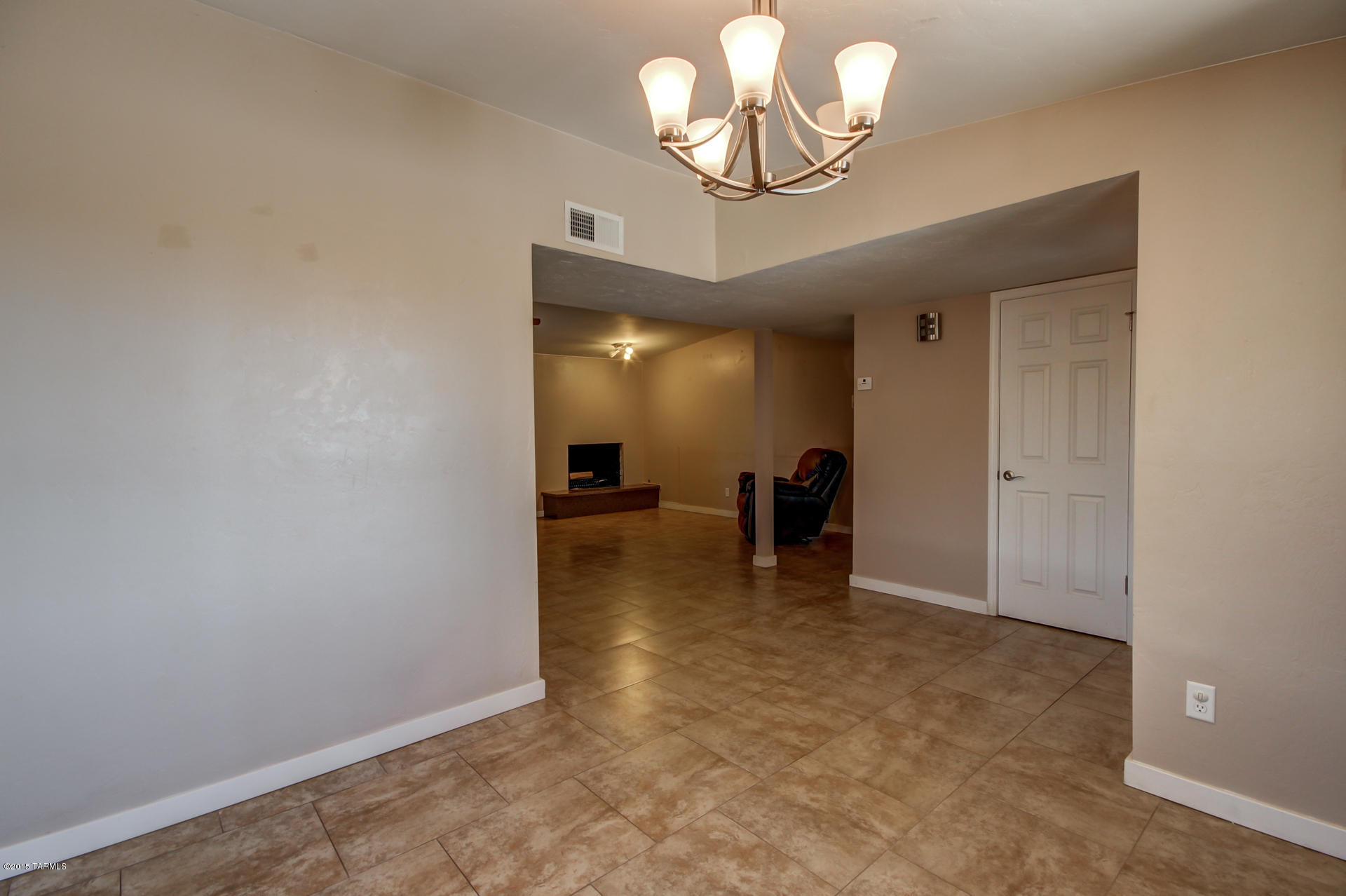 2425 South Prudence Road Tucson, AZ 85710 - Photo 13 of 30 Gallery Image 13