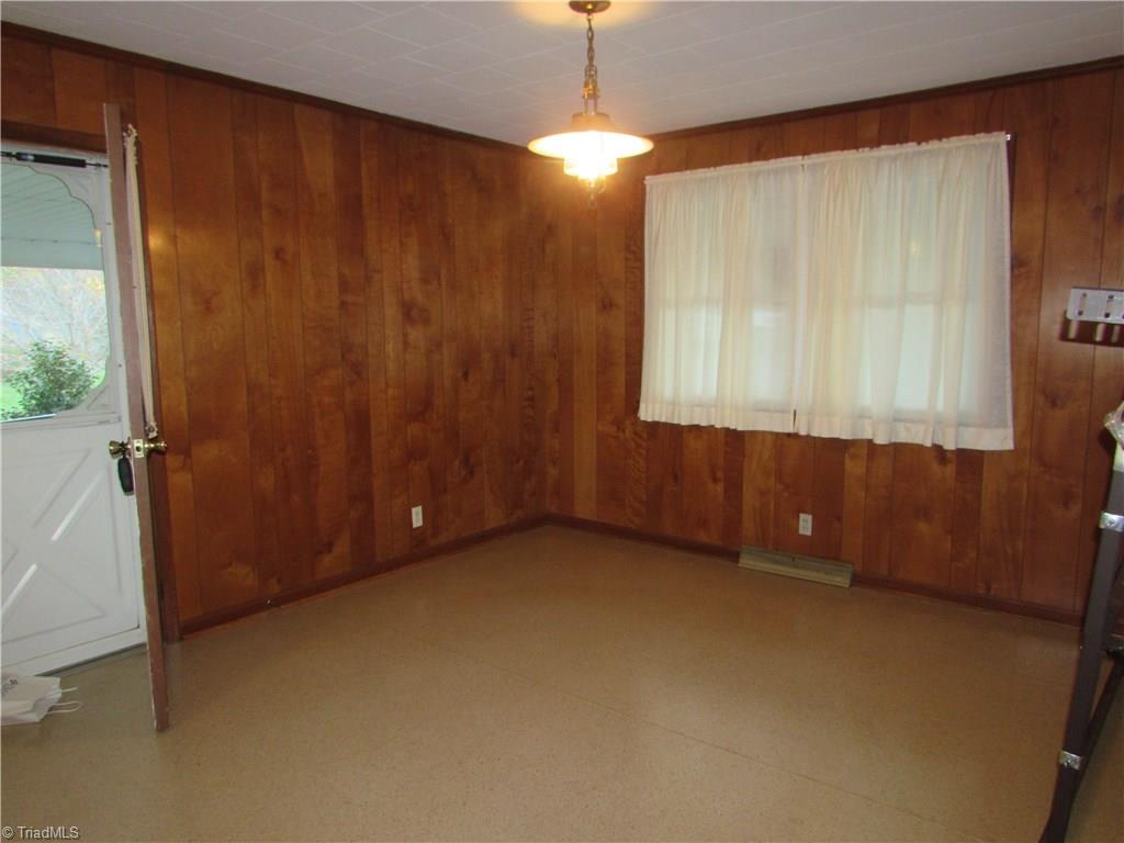 6421 Hidden Springs Road Denton, NC 27239 - Photo 11 of 20 Gallery Image 11
