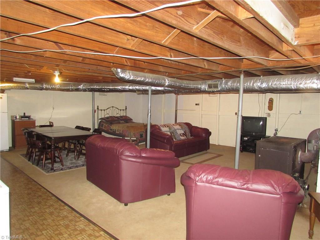 6421 Hidden Springs Road Denton, NC 27239 - Photo 16 of 20 Gallery Image 16