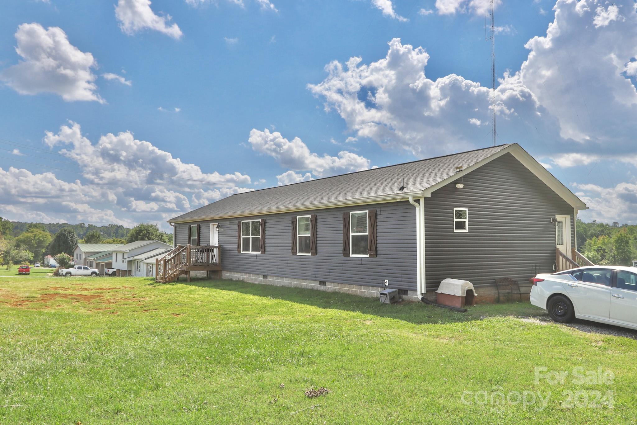 1647 Bloomtown Road East Bend, NC 27018 - Photo 29 of 34
