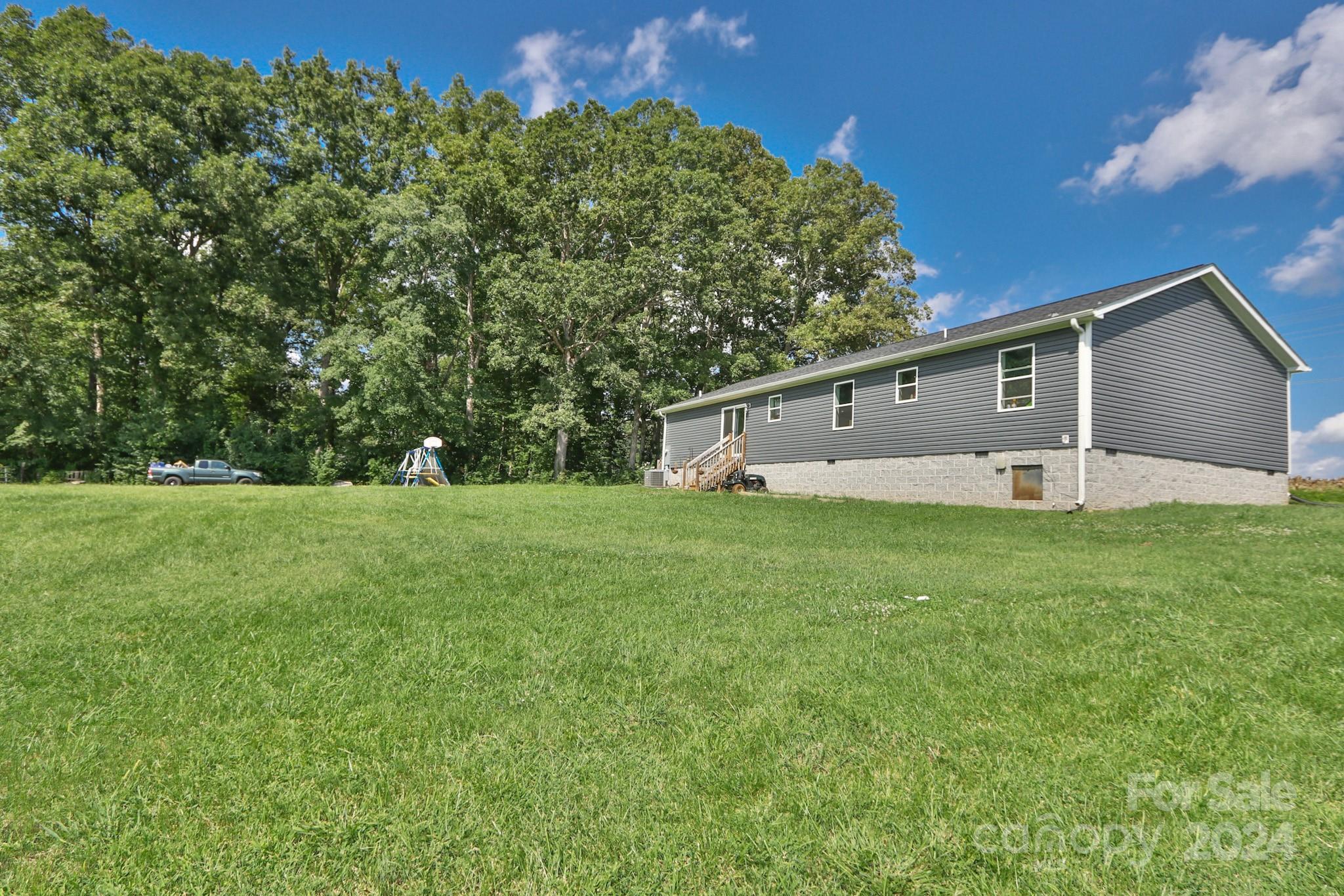 1647 Bloomtown Road East Bend, NC 27018 - Photo 32 of 34