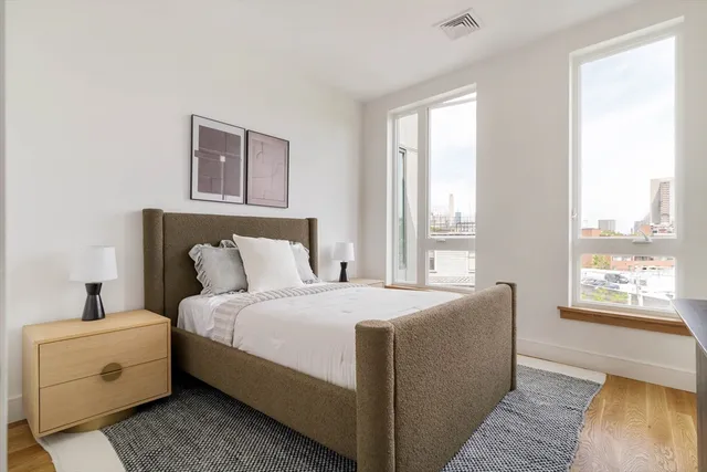 $1,870,000 | 58 Kent, Unit 301, Brookline, MA 02445