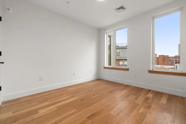 $1,870,000 | 58 Kent, Unit 301, Brookline, MA 02445