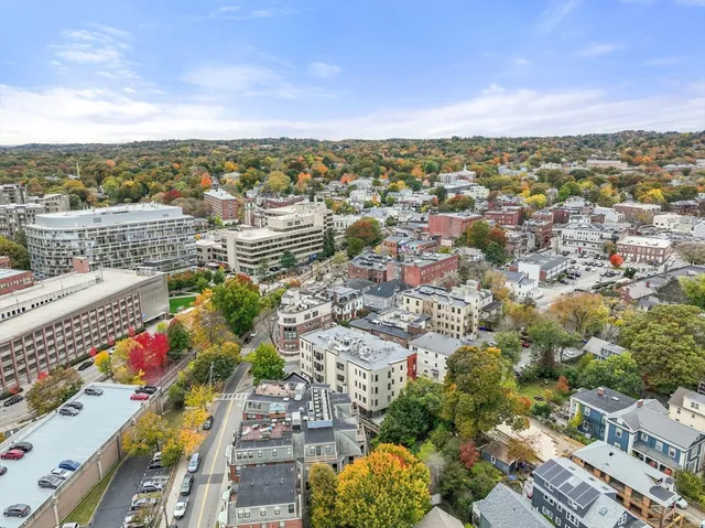 $1,870,000 | 58 Kent, Unit 301, Brookline, MA 02445