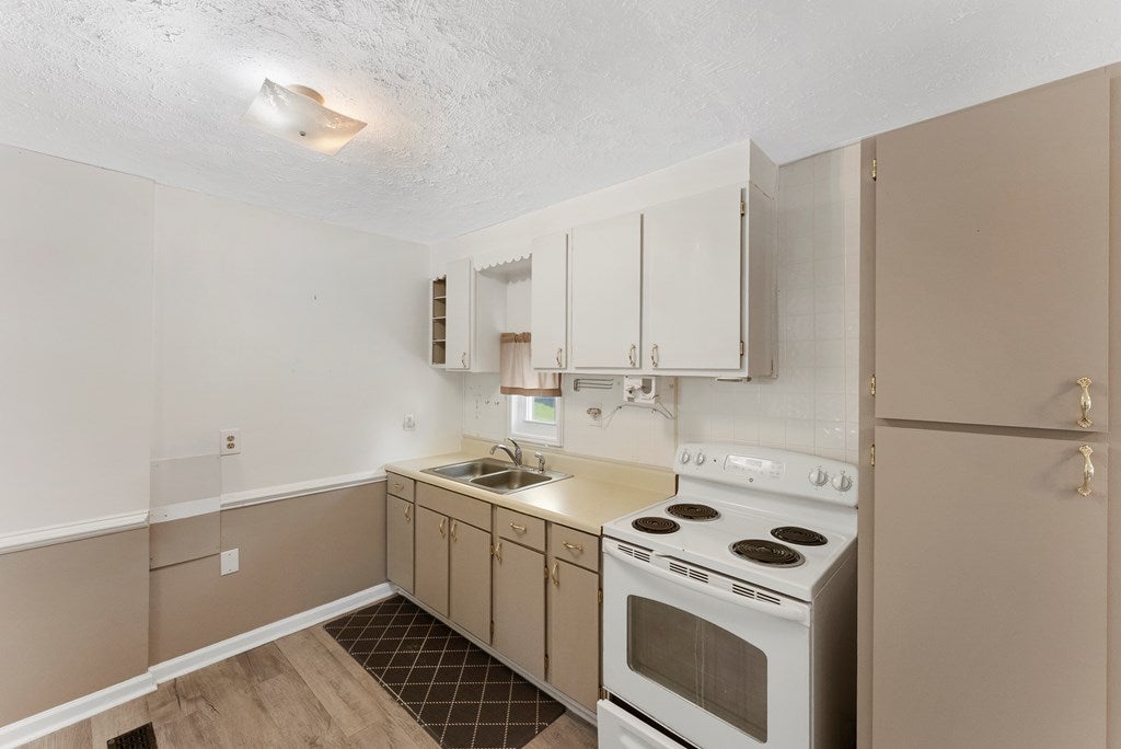 2472 Suburban Road Lynchburg, VA 24501 - Photo 13 of 37 Gallery Image 13