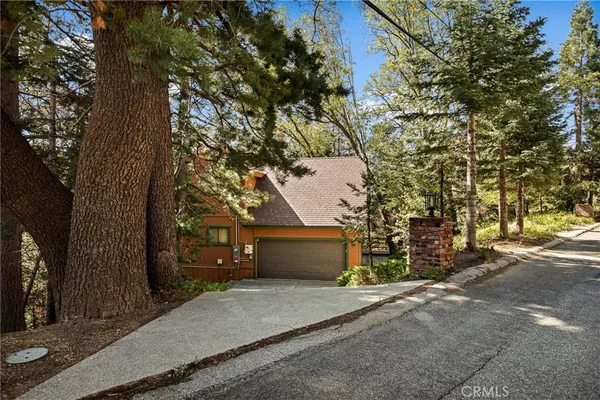 $779,000 | 109 Old Toll Road, Lake Arrowhead, CA 92352