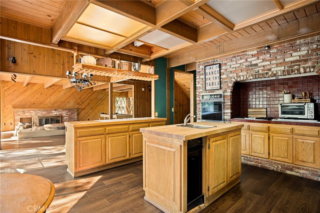 109 Old Toll Road Lake Arrowhead, CA 92352 - Photo 12 of 51