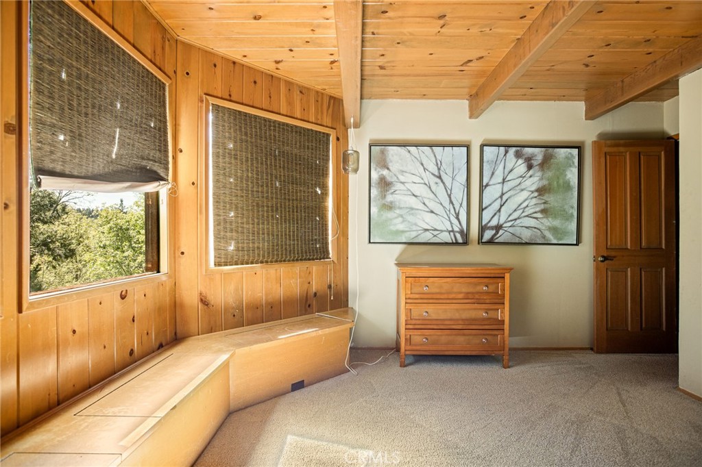 109 Old Toll Road Lake Arrowhead, CA 92352 - Photo 14 of 51