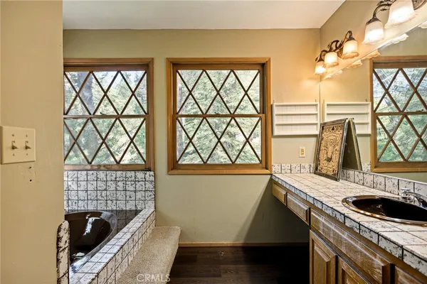 $779,000 | 109 Old Toll Road, Lake Arrowhead, CA 92352