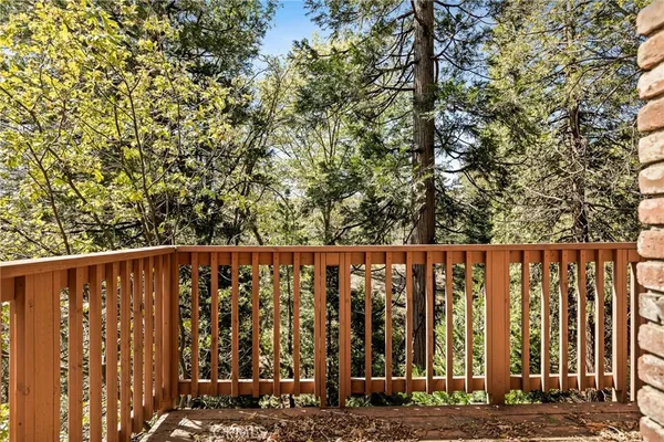 $779,000 | 109 Old Toll Road, Lake Arrowhead, CA 92352