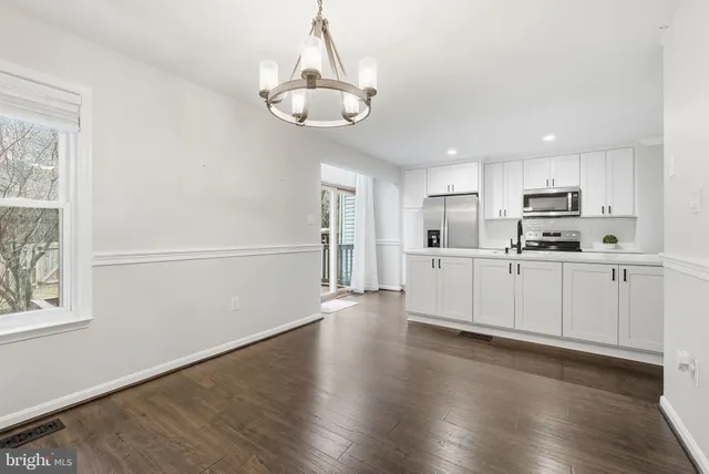 $550,000 | 15628 Montview Drive, Dumfries, VA 22025