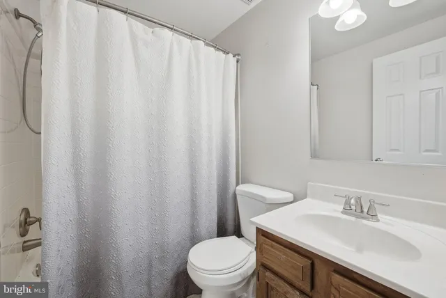 $550,000 | 15628 Montview Drive, Dumfries, VA 22025