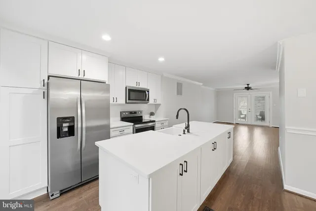 $550,000 | 15628 Montview Drive, Dumfries, VA 22025