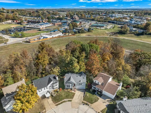 $1,995 | 105 Glenbarr Court, Valley Park, MO 63088