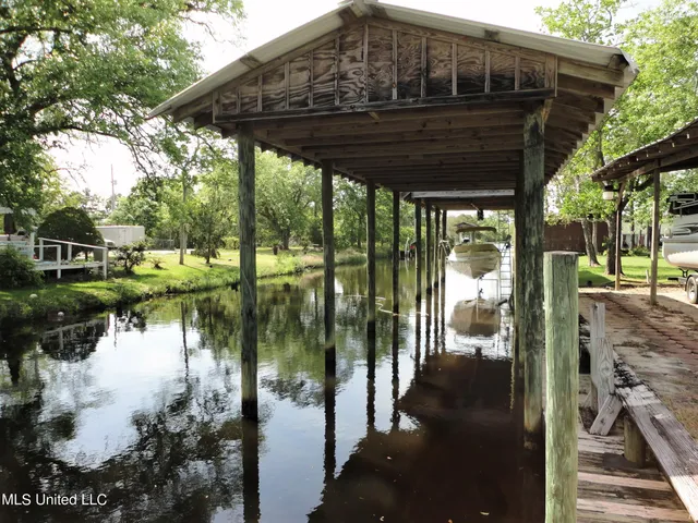 $249,000 | 5007 Florida Street, Bay St. Louis, MS 39520