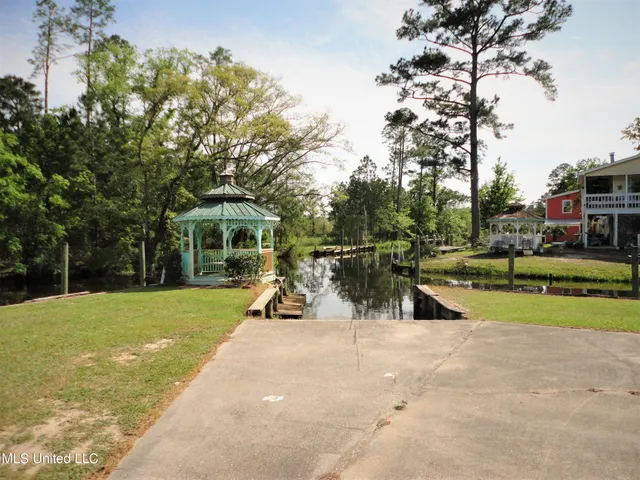 $249,000 | 5007 Florida Street, Bay St. Louis, MS 39520
